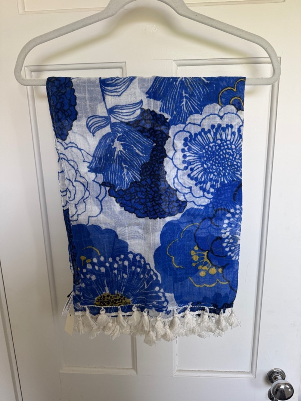 NWT Floral Scarf